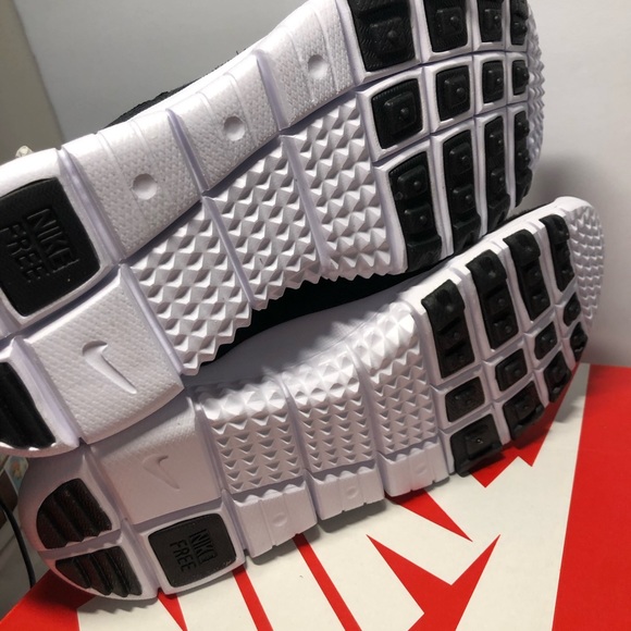 Mens Nike Free Run Trail US Size 9.5 Black/white new with box CW5814-001] - Picture 4 of 13